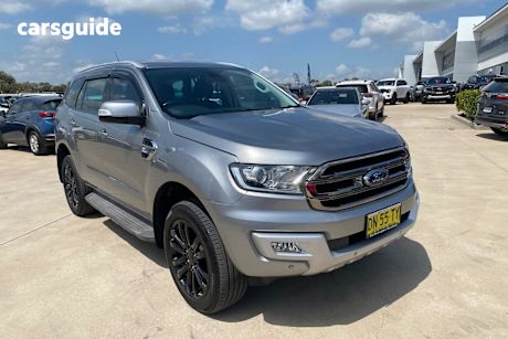 Silver 2016 Ford Everest SUV TREND R