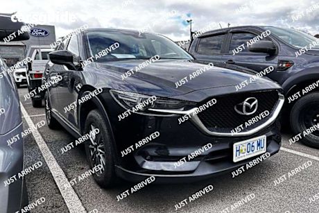 Black 2018 Mazda CX-5 SUV KF4WLA