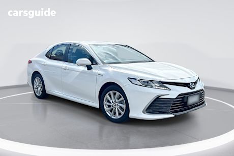 White 2023 Toyota Camry Sedan ASCENT F