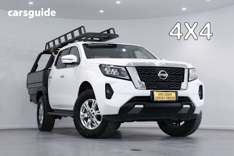 White 2021 Nissan Navara Ute Tray ST 4X4