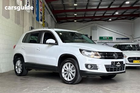 White 2016 Volkswagen Tiguan Wagon 132 Tsi (4X4)