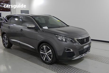 Grey 2018 Peugeot 5008 Wagon GT
