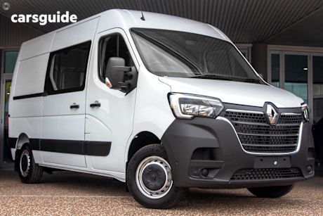 White 2024 Renault Master Commercial PRO 110KW F