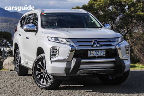 Silver 2020 Mitsubishi Pajero Sport SUV GLS 4X4