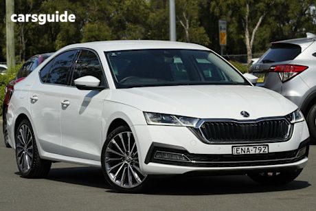 White 2021 Skoda Octavia Hatch 140TSI LIMITED EDITION F