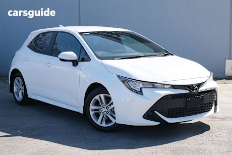 White 2019 Toyota Corolla Hatch ASCENT SPORT F