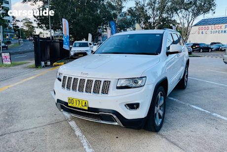 White 2014 Jeep Grand Cherokee SUV LIMITED