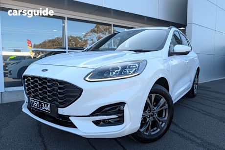 White 2023 Ford Escape SUV ST-LINE PHEV F