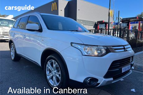 White 2014 Mitsubishi Outlander Wagon Es (4X4)