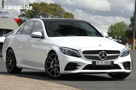 White 2018 Mercedes-Benz C-CLASS Sedan C300 R
