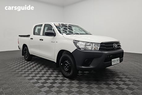 White 2022 Toyota Hilux Ute Tray WORKMATE R