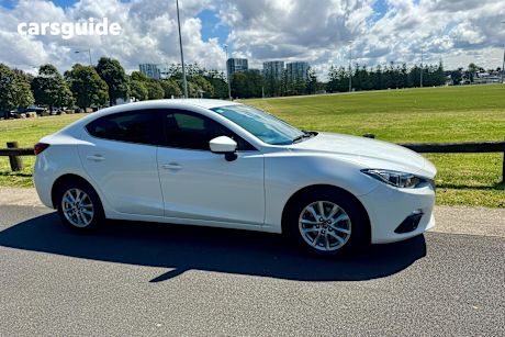 White 2015 Mazda Mazda3 Sedan MAXX F