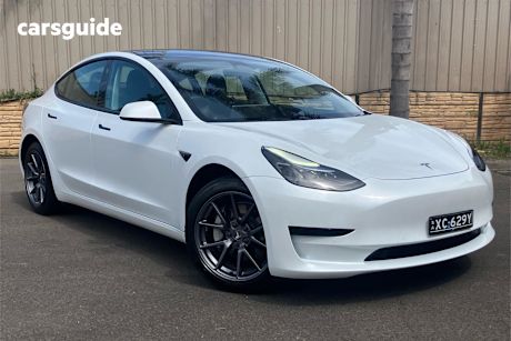 White 2022 Tesla Model 3 Sedan REAR-WHEEL DRIVE R
