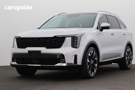 Silver 2024 Kia Sorento SUV GT-LINE 4X4