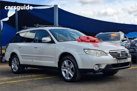 White 2007 Subaru Outback SUV 4WD