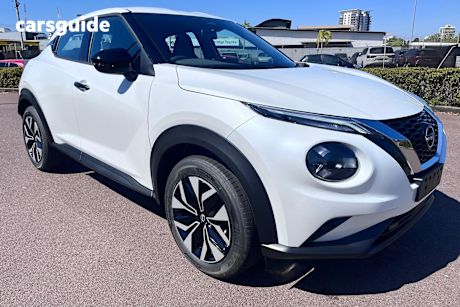 White 2025 Nissan Juke SUV ST F
