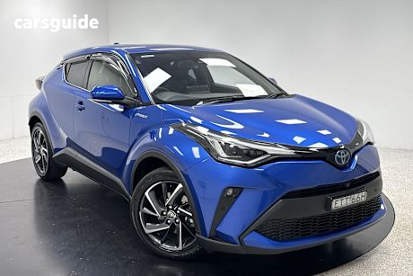 Blue 2022 Toyota C-HR SUV KOBA F