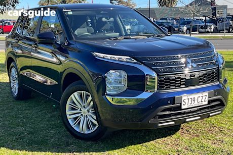 Blue 2024 Mitsubishi Outlander SUV ES F
