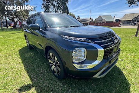 Grey 2025 Mitsubishi Outlander SUV ASPIRE 4X4