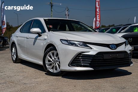 White 2024 Toyota Camry Sedan ASCENT F