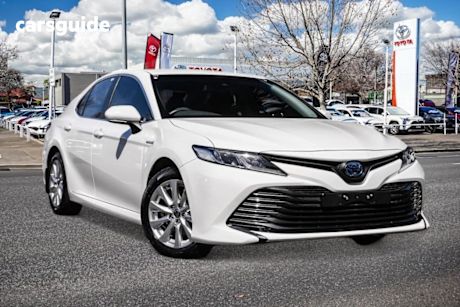 White 2020 Toyota Camry Sedan ASCENT F