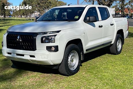 White 2024 Mitsubishi Triton Ute Tray GLX 4X4