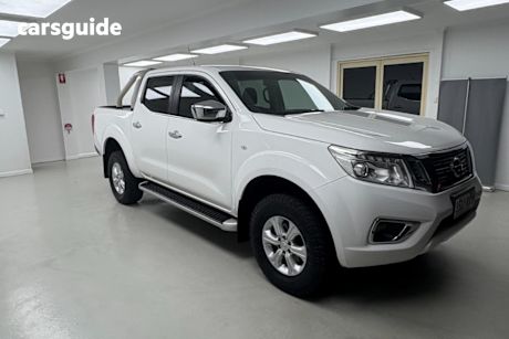 White 2018 Nissan Navara Dual Cab Pick-up St (4X4)
