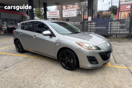 Silver 2009 Mazda 3 Hatchback Maxx