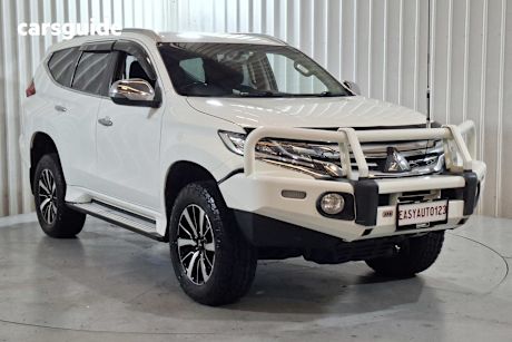 White 2016 Mitsubishi Pajero Sport Wagon Glx (4X4)