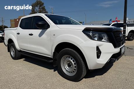 White 2023 Nissan Navara Ute Tray SL 4X4