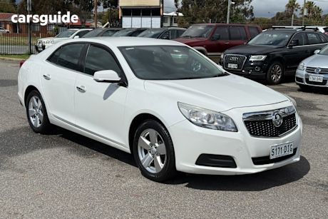 White 2016 Holden Malibu Sedan Cd