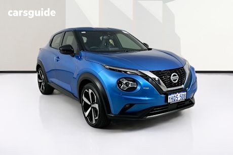 Blue 2022 Nissan Juke Hatchback St-L