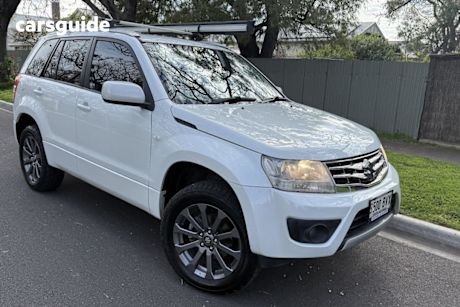 White 2016 Suzuki Grand Vitara Wagon Sports (4X4)