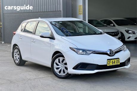 White 2015 Toyota Corolla Hatchback Ascent