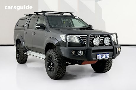 Grey 2013 Toyota Hilux Dual Cab Pick-up Sr5 (4X4)
