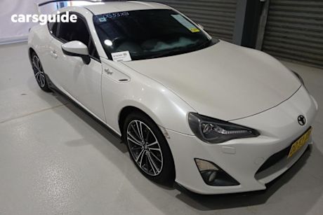 White 2013 Toyota 86 Coupe Gts
