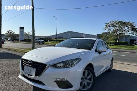 White 2014 Mazda 3 Sedan Neo
