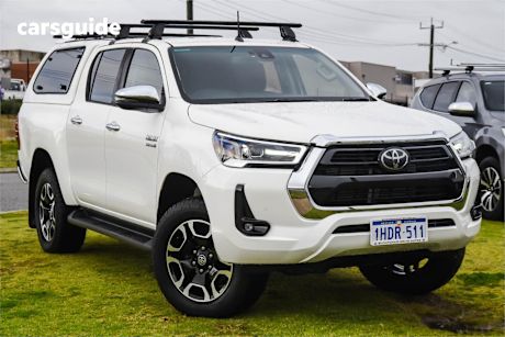 White 2020 Toyota Hilux Ute Tray SR5 4X4