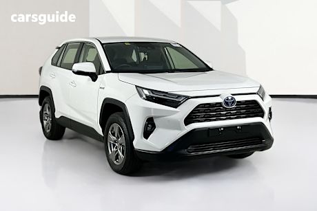 White 2024 Toyota RAV4 Wagon Gx (Awd) Hybrid