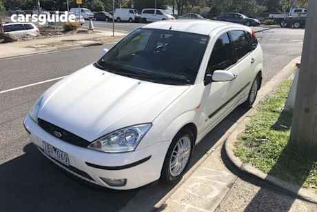 White 2004 Ford Focus Hatch LX F