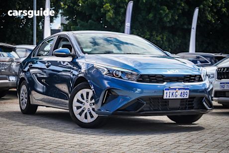 Blue 2024 Kia Cerato Sedan S