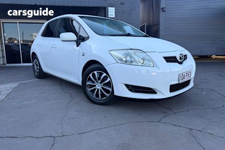 White 2008 Toyota Corolla Hatchback Ascent