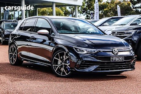 Black 2022 Volkswagen Golf Hatch R 4WD