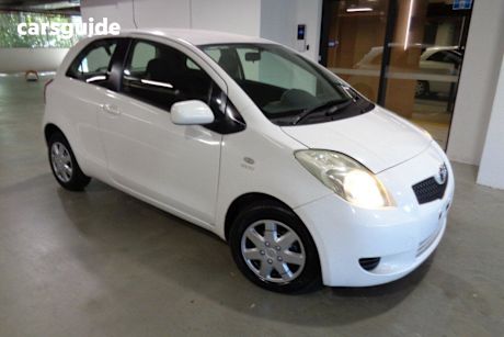 White 2007 Toyota Yaris Hatchback Yr