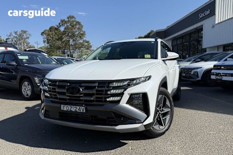 White 2024 Hyundai Tucson Wagon Elite Hybrid (Awd)