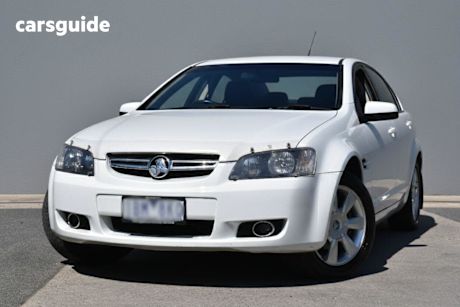 White 2006 Holden Commodore Sedan Berlina