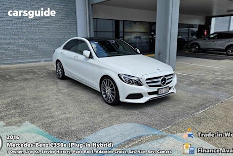White 2015 Mercedes-Benz C350 Sedan E (Hybrid)