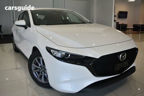 White 2025 Mazda 3 Hatchback G20 Pure