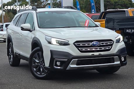 White 2024 Subaru Outback Wagon Awd