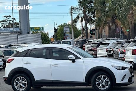 White 2015 Mazda CX-3 SUV MAXX F